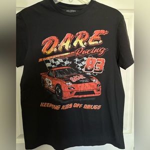 Retro/vintage print DARE shirt